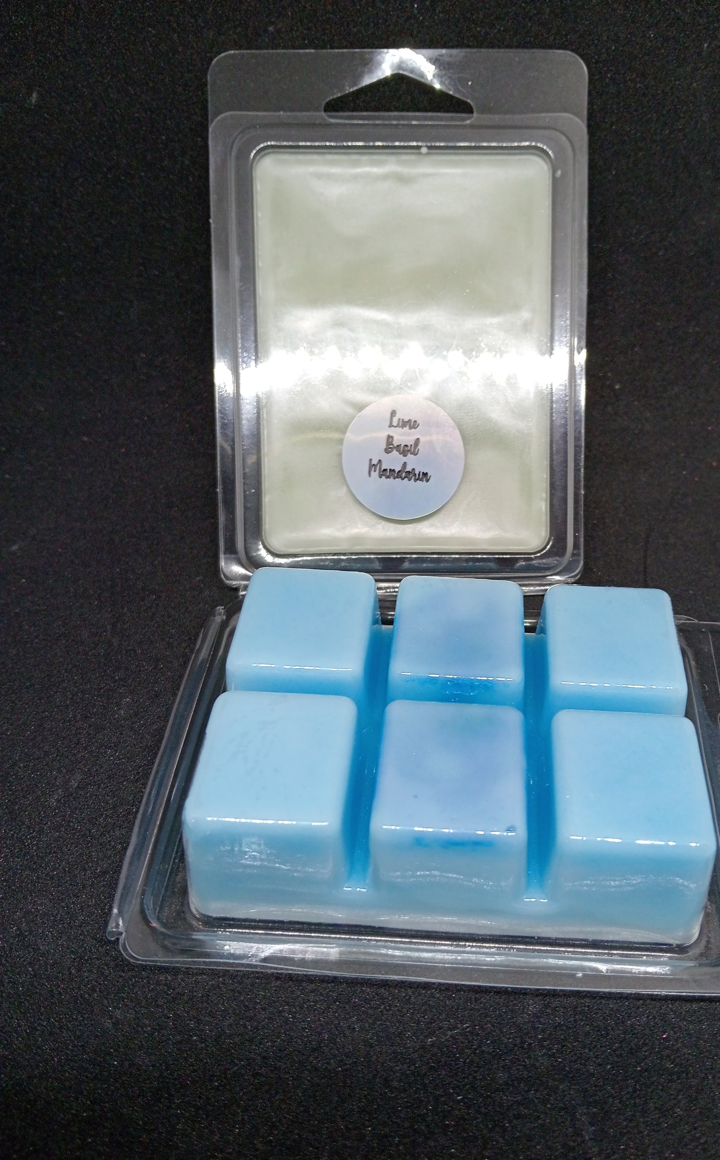 Wax melt clam shell