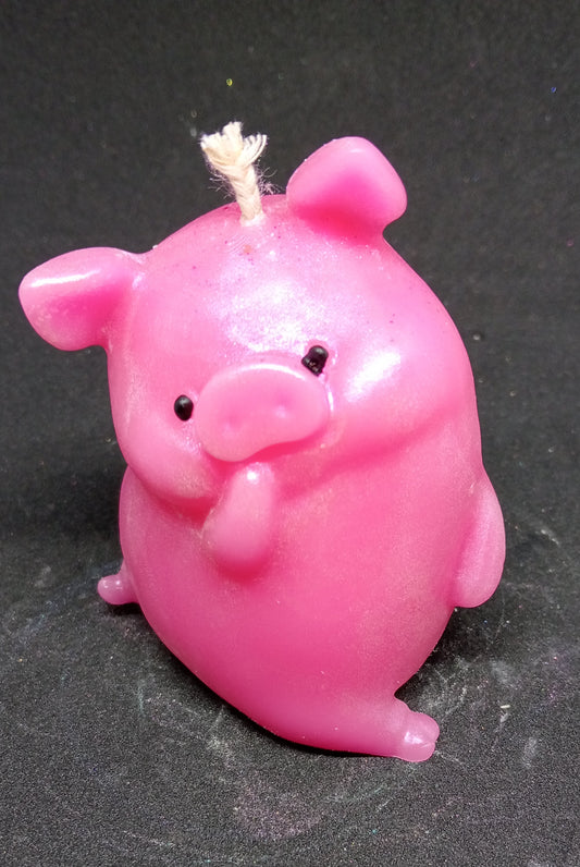 Bashful piggy candle